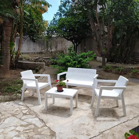 Maison d'hôtes La Rugiada - Con Giardino Privato Alcamo